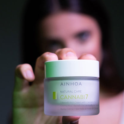 Cannabi 7 Crema Rica 7 Beneficios con Aceite de Cannabis